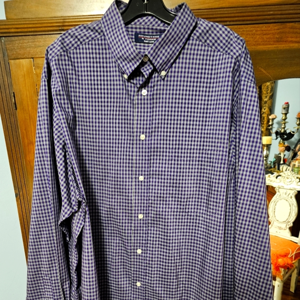 Roundtree and York Easycare 2XT Purple and white plaid Button down Preowned